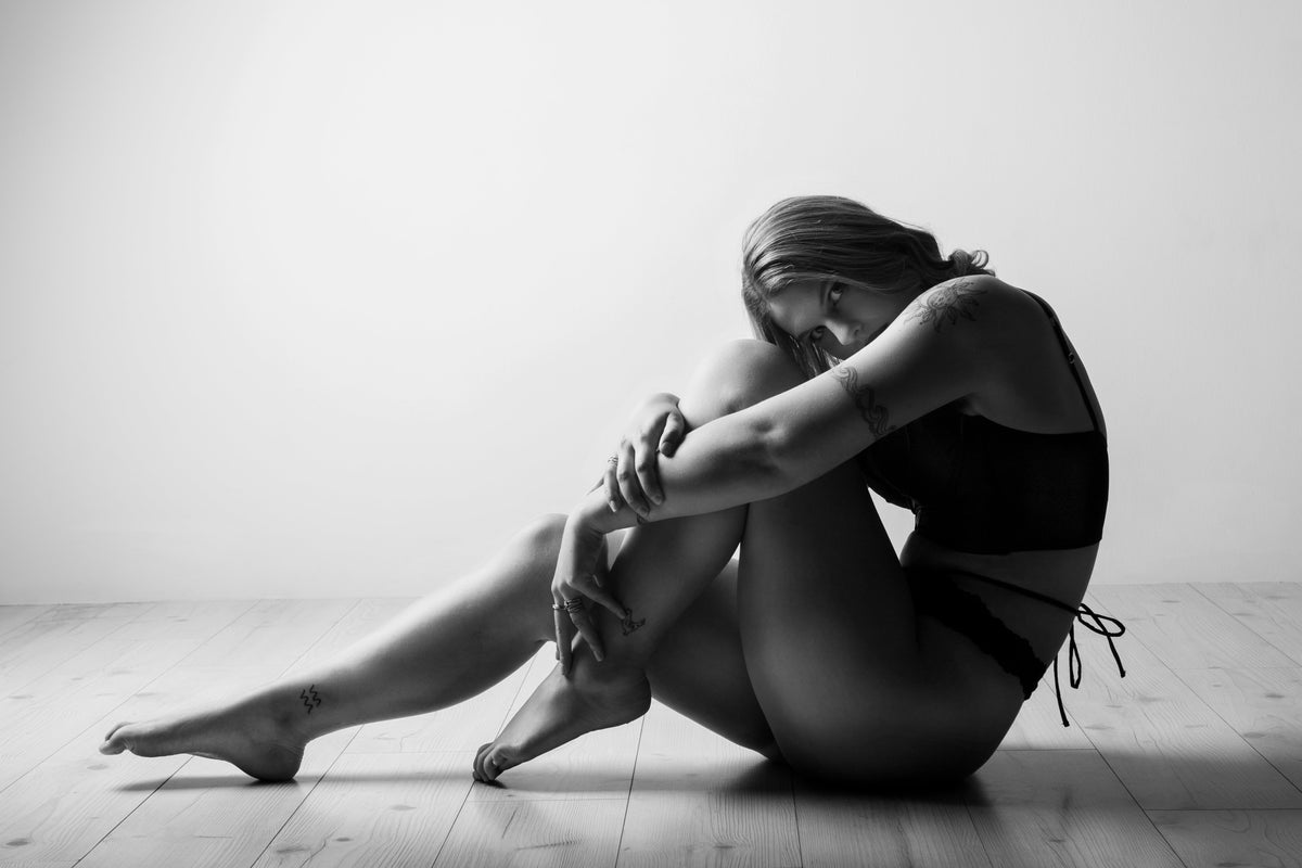 SEXY SENSUAL PHOTOSHOOT